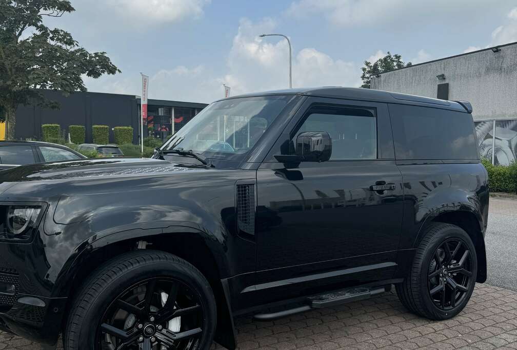 Land Rover 90 3.0 D MHEV D300 X-Dynamic SE