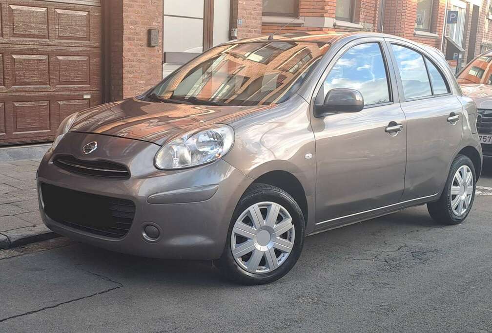 Nissan 1.2i Acenta
