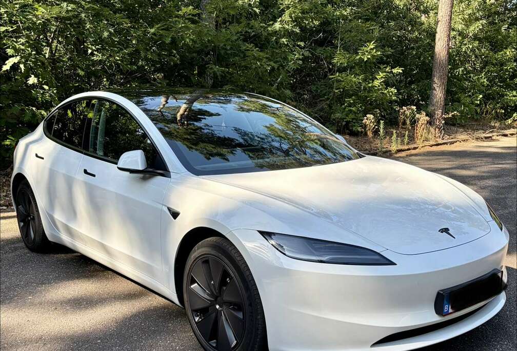 Tesla Model 3 Highland Rear-Wheel Drive (RWD)