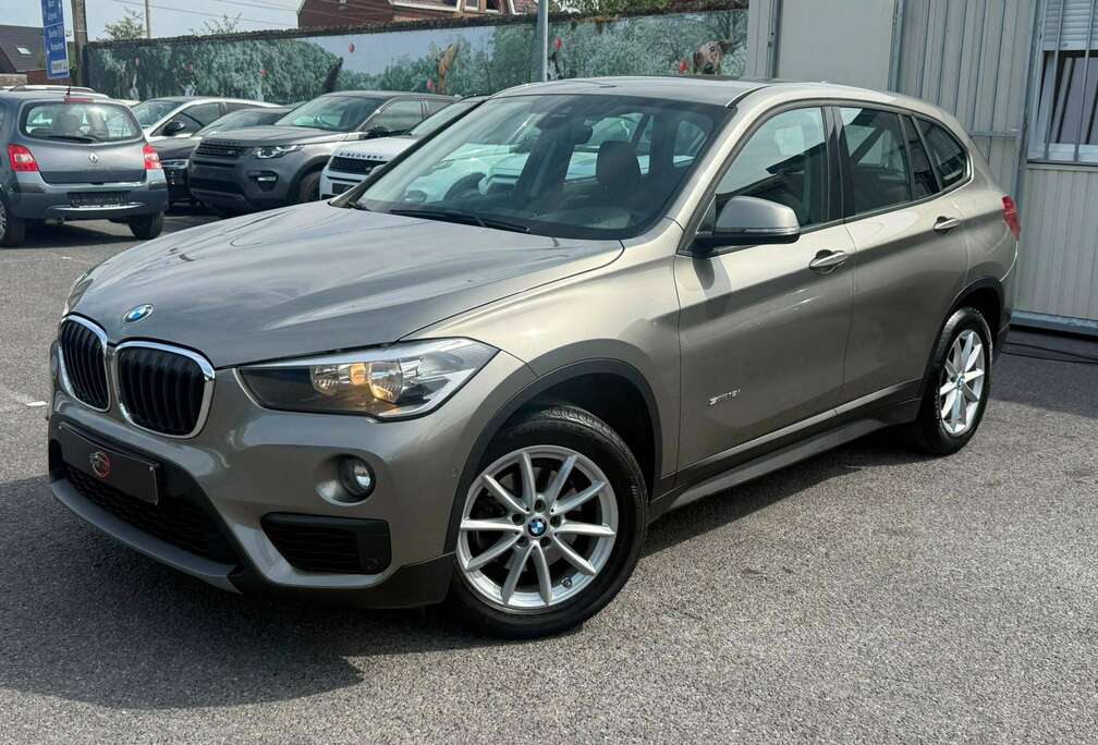 BMW X1 1.5iA sDrive18 / CAMERA / HEADSUP / AUTO / CLIM / GPS