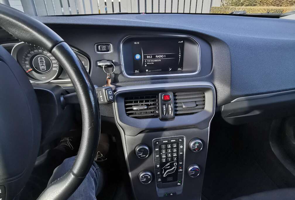 Volvo V40 2.0 D2 Edition AdBlue (EU6d-TEMP)