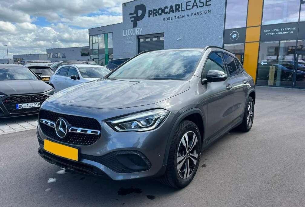 Mercedes-Benz GLA 180/APPLECARPLAY/AMG/18/KAMERA/LED/MERCEDES SE