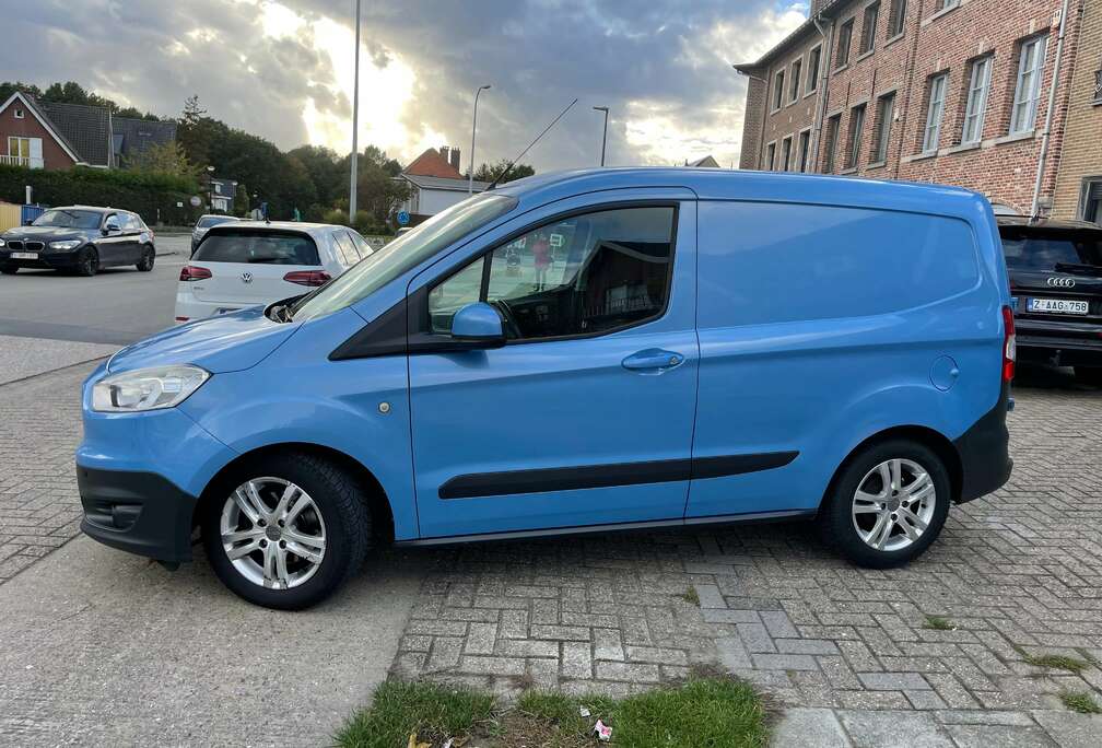 Ford Tva Daductible Bon etat Generale Clim 6570 HTVA