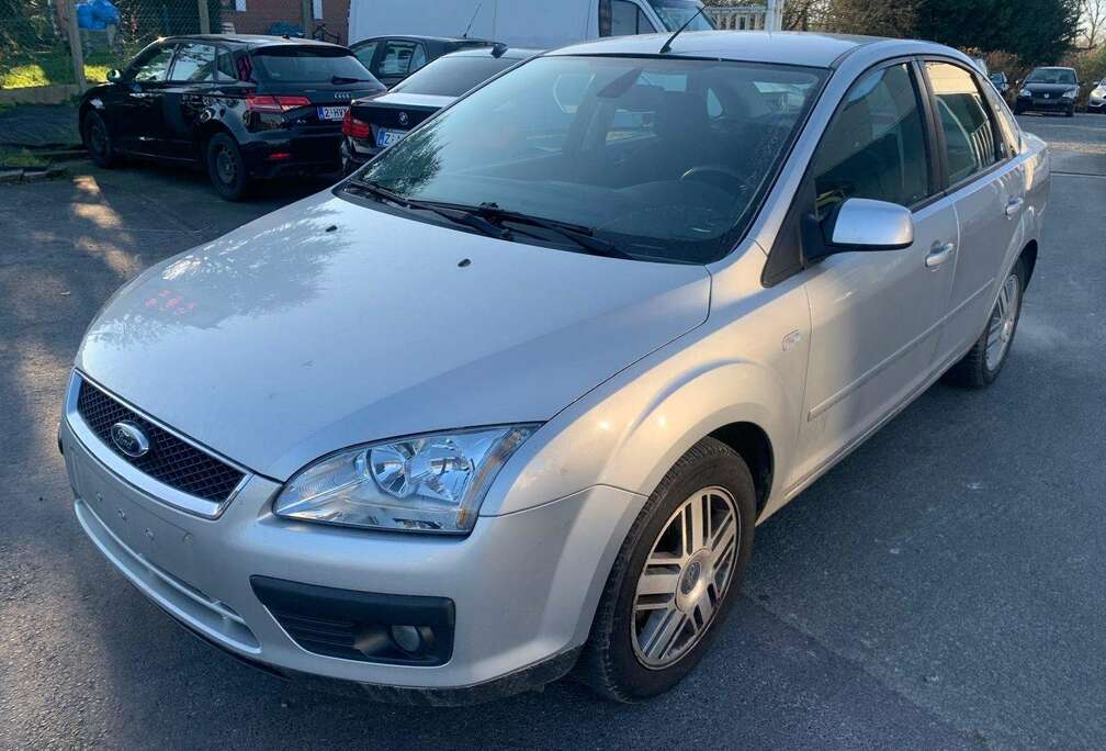 Ford Focus 1.6i 16v Ghia