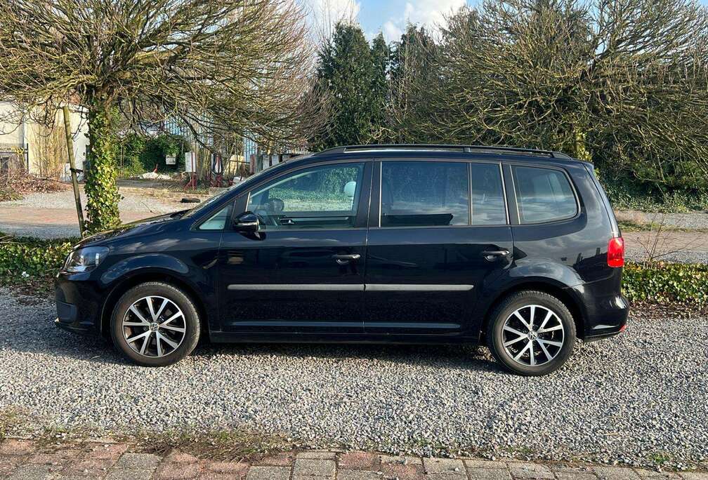 Volkswagen Touran 1.6 CR TDi Highline