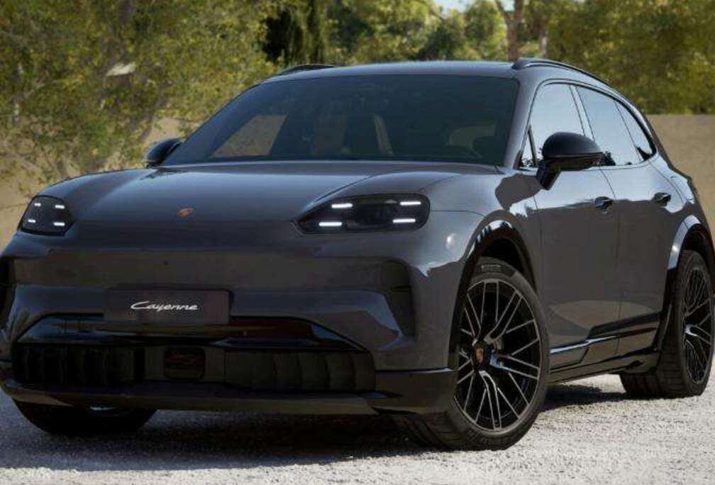 Porsche Electric  Pano  Sport Chrono  Head Up  360  Bose