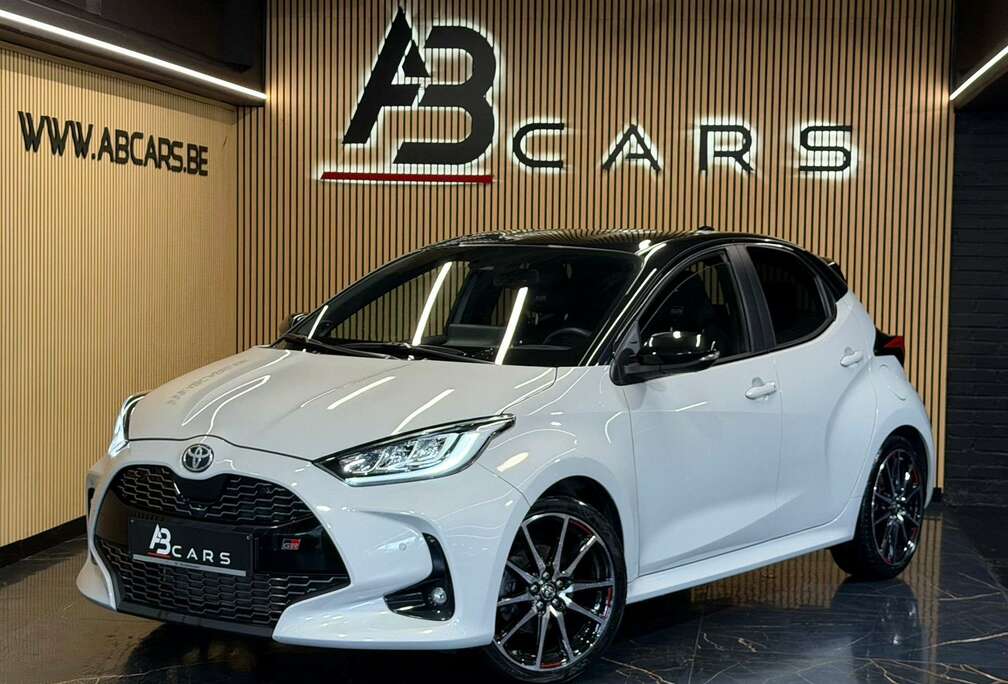 Toyota Hybrid 1.5i VVT-i * SPORT * FINITION GR * BOTE AUTO *