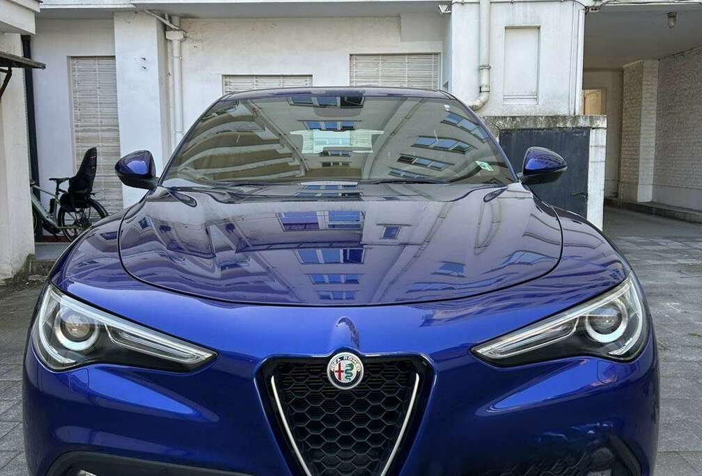 Alfa Romeo 2.2 t Sprint rwd 160cv auto