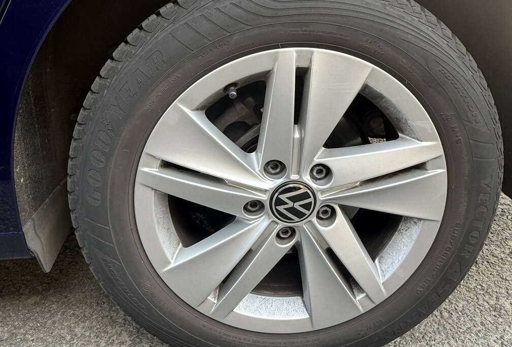 Volkswagen 1.0 TSI Life OPF
