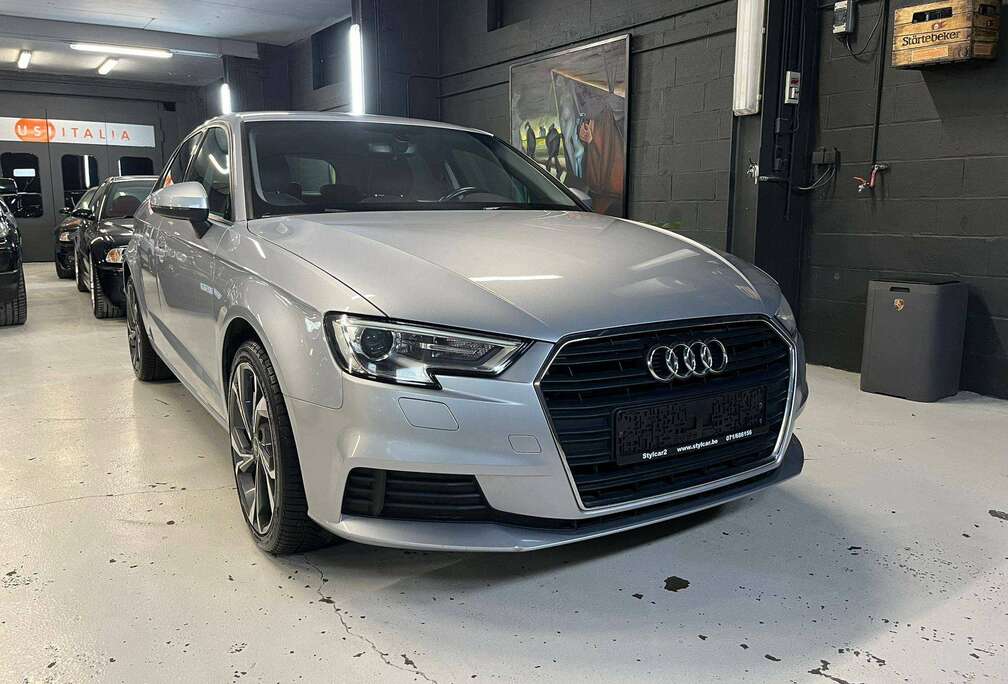 Audi AUDI A3 **VERSION DESIGN** 12 MOIS DE GARANTIE