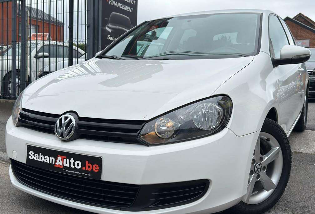 Volkswagen Golf 1.6 CR TDi ° NAVI ° CUIR ° CLIM ° JANTES ° GARANTI 12 MOIS !!!