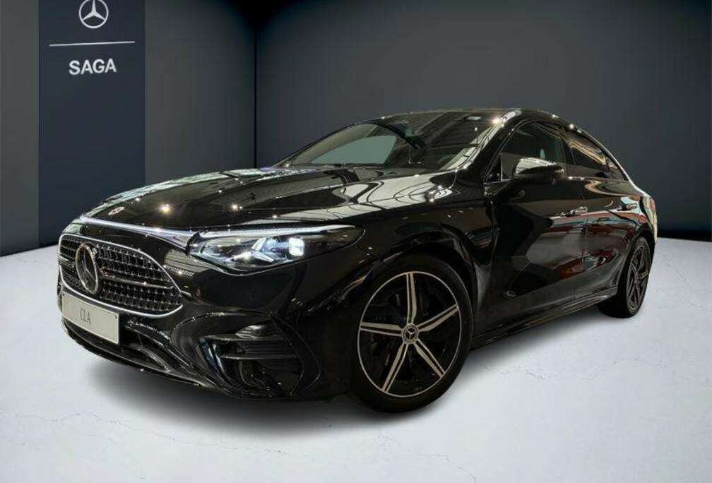 Mercedes-Benz CLA 180 AMG Line