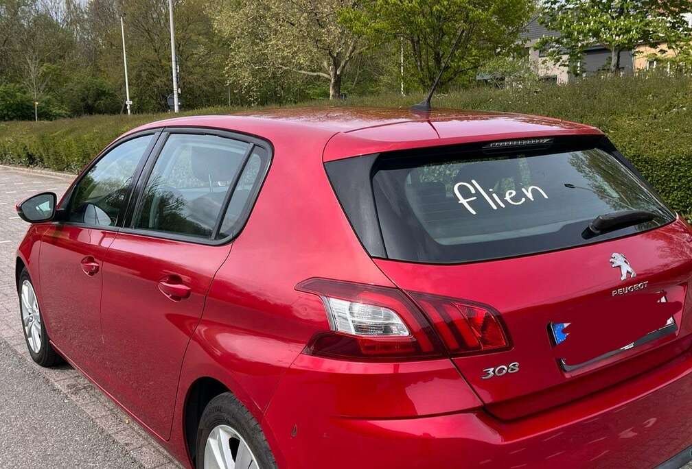 Peugeot 1.2 PureTech Active