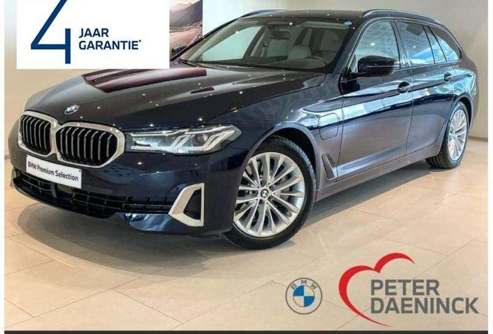 BMW 530e Touring Model Luxury