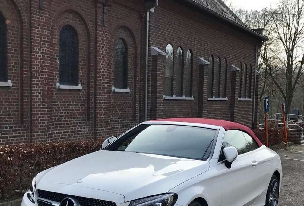 Mercedes-Benz Cabrio 9G-TRONIC AMG Line