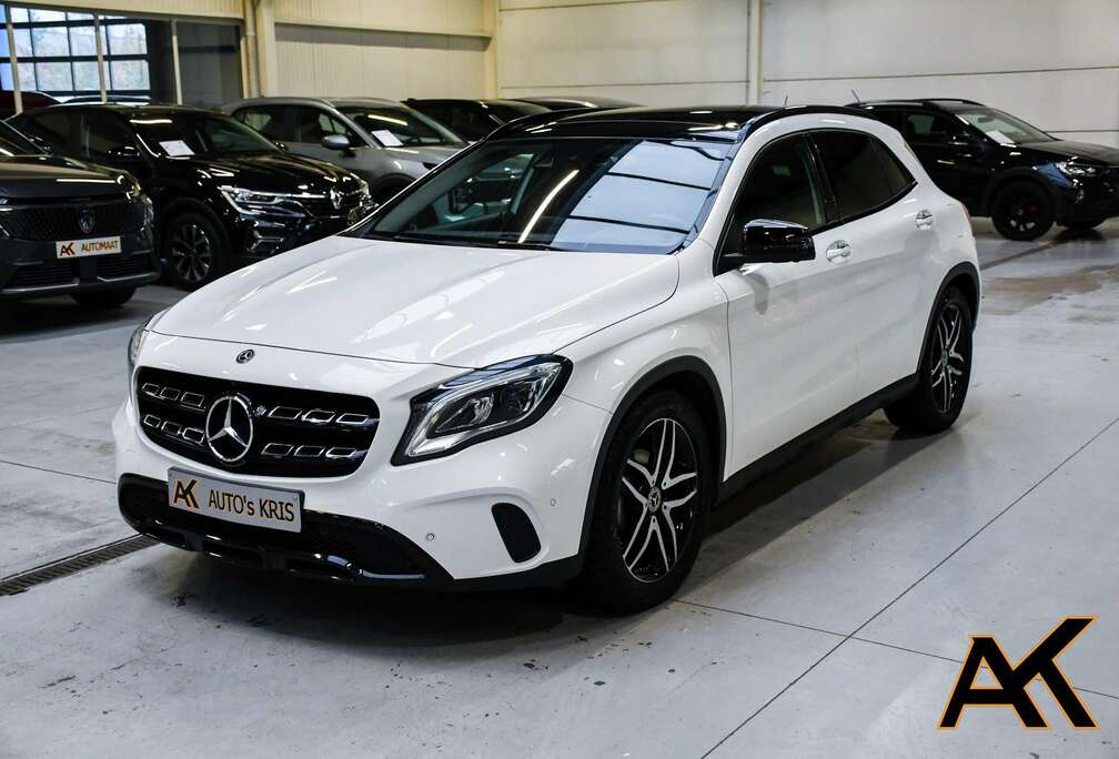 Mercedes-Benz GLA 200 DCT Business - NAVI / CAMERA / PANO / PDC