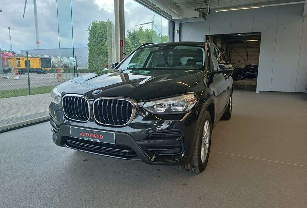 BMW xDrive20i AT *HEAD-UP/PANO DAK/360CAMERA*