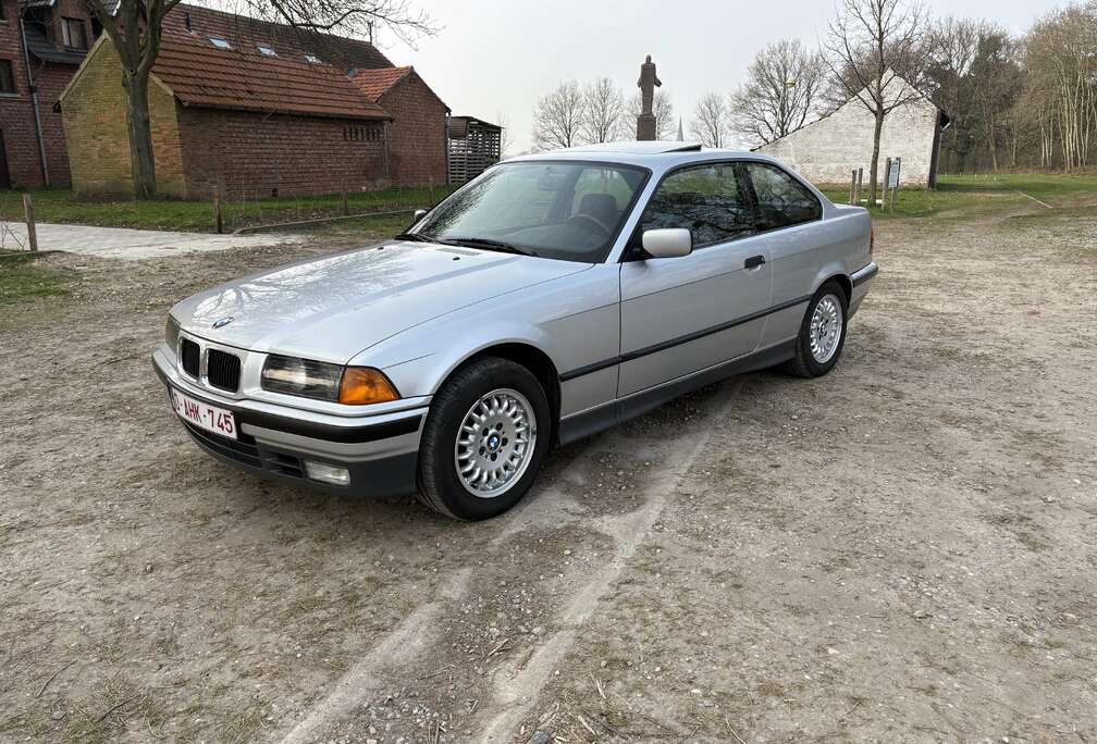 BMW 320i
