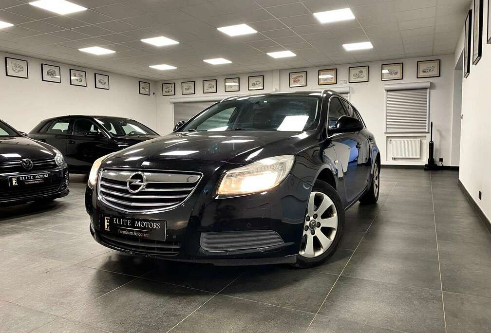 Opel Insignia Sports Tourer 2.0 CDTi Edition 150 Years 1erMAIN/ FULL OPTION / ETAT NEUF
