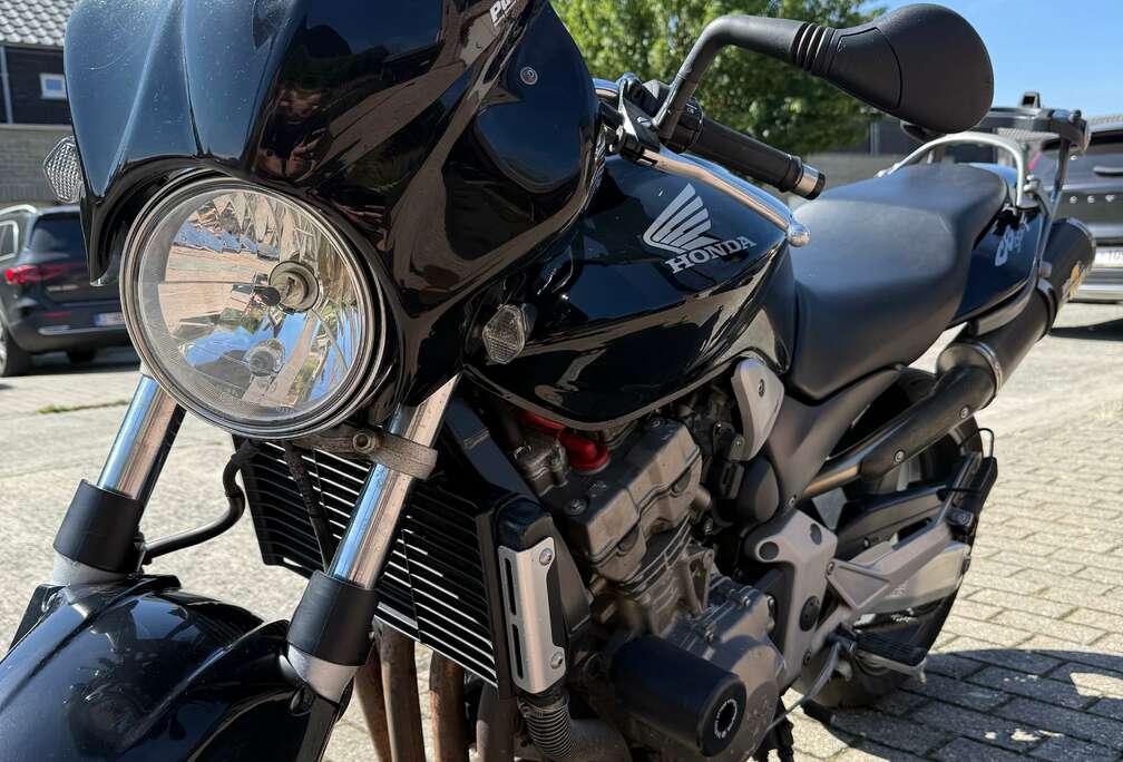 Honda CB900F Hornet