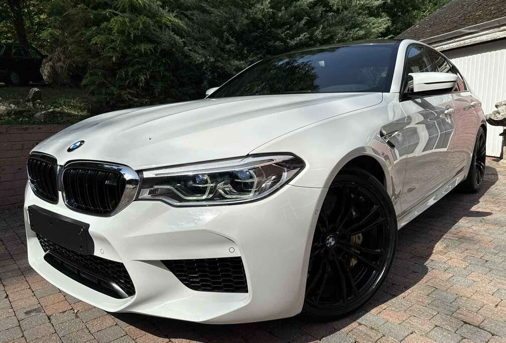 BMW M5 4.4AS V8