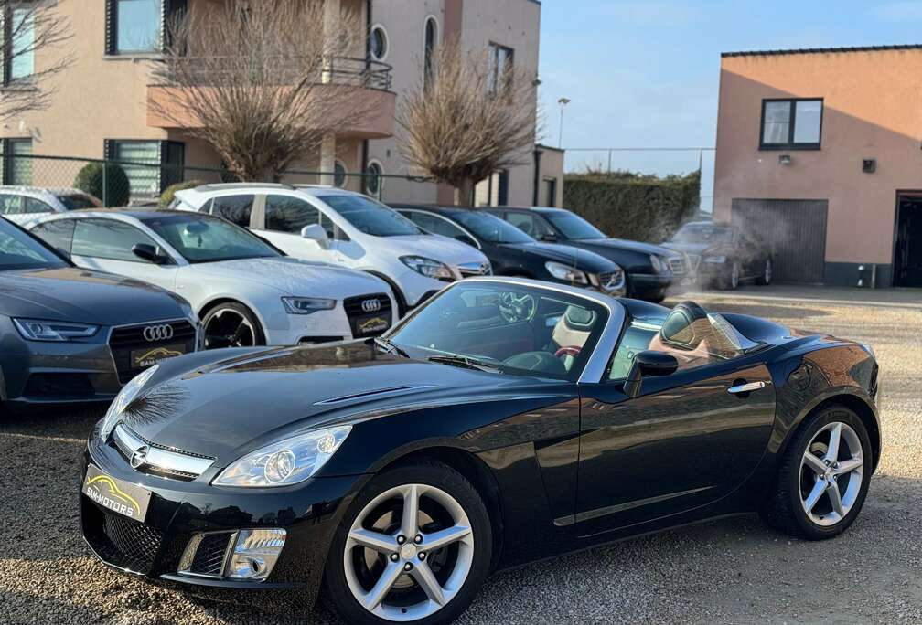 Opel 2.0 Turbo 264pk  Cabrio  RWD