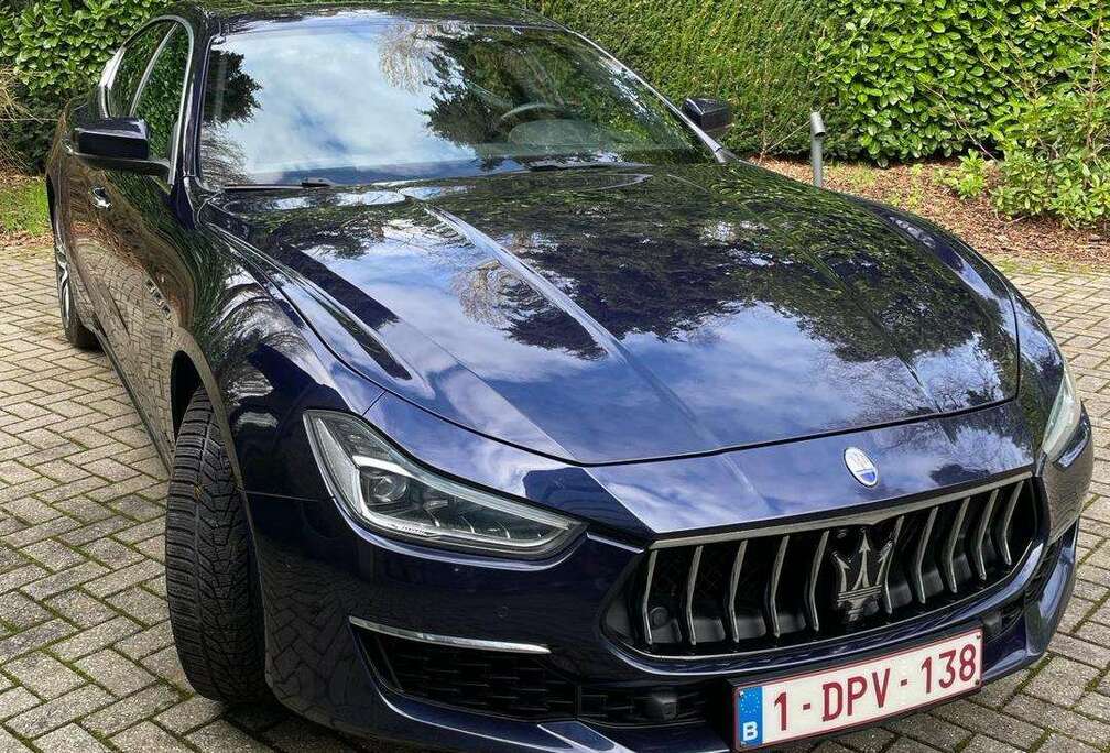 Maserati 3.0 V6 BiTurbo Full H&K Pano, Navi, ...