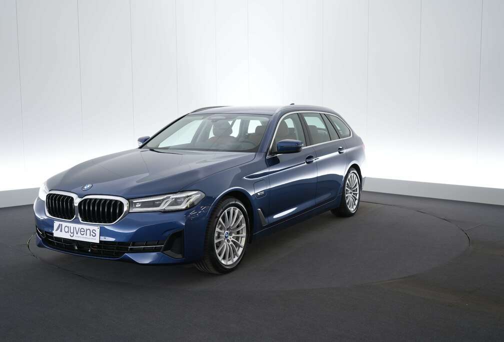 BMW 5 Touring 530e xDrive PHEV Luxury LEDER/CUIR LED G