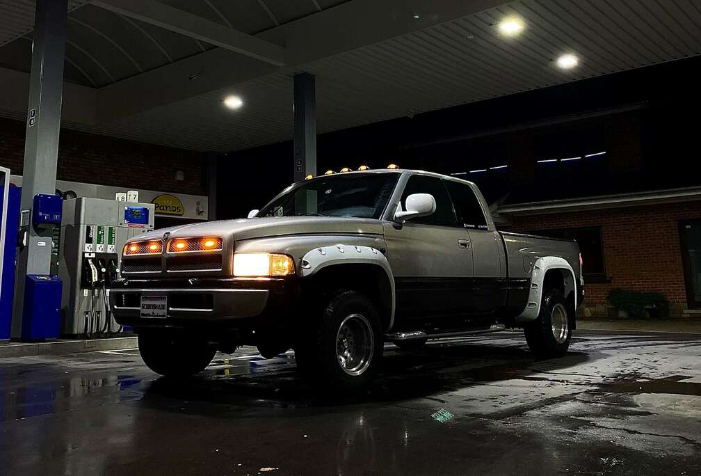 Dodge Dodge ram 1500 - V8 5,2l - boite manuelle