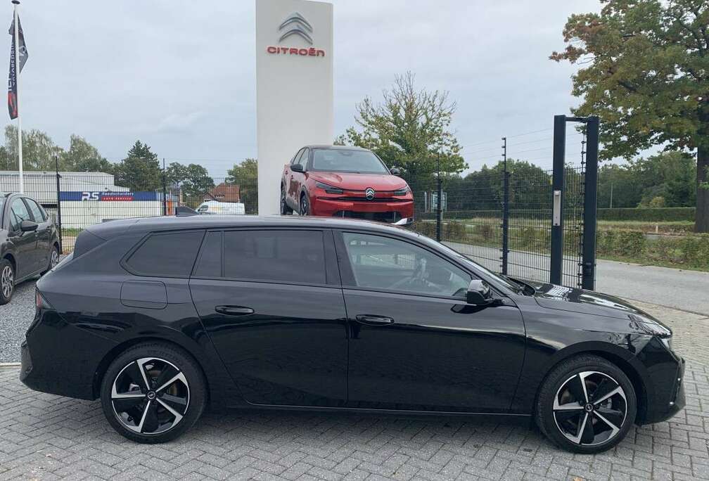 Opel Sports Tourer 1.2 Turbo 130 Automaat GS