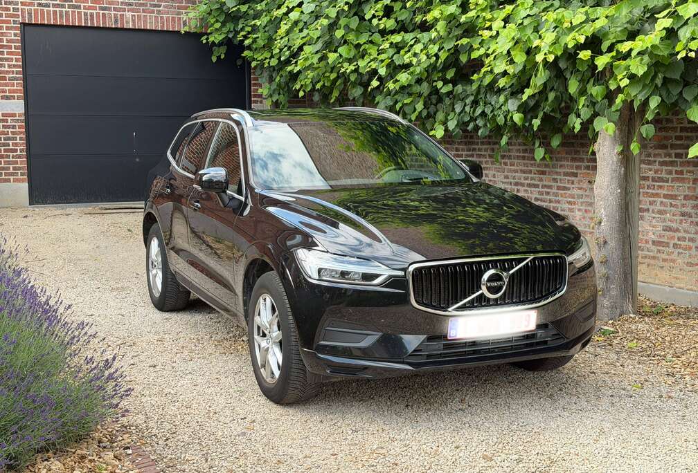 Volvo XC60 2.0 T4 Momentum Geartronic