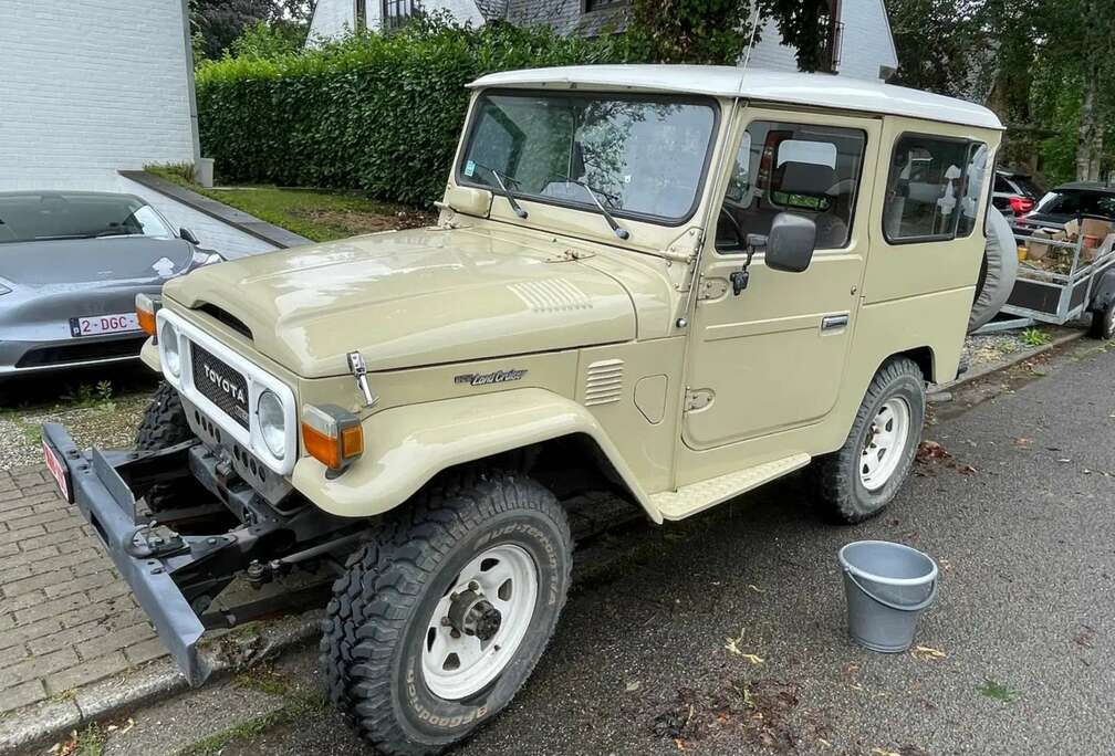 Toyota RJ 70