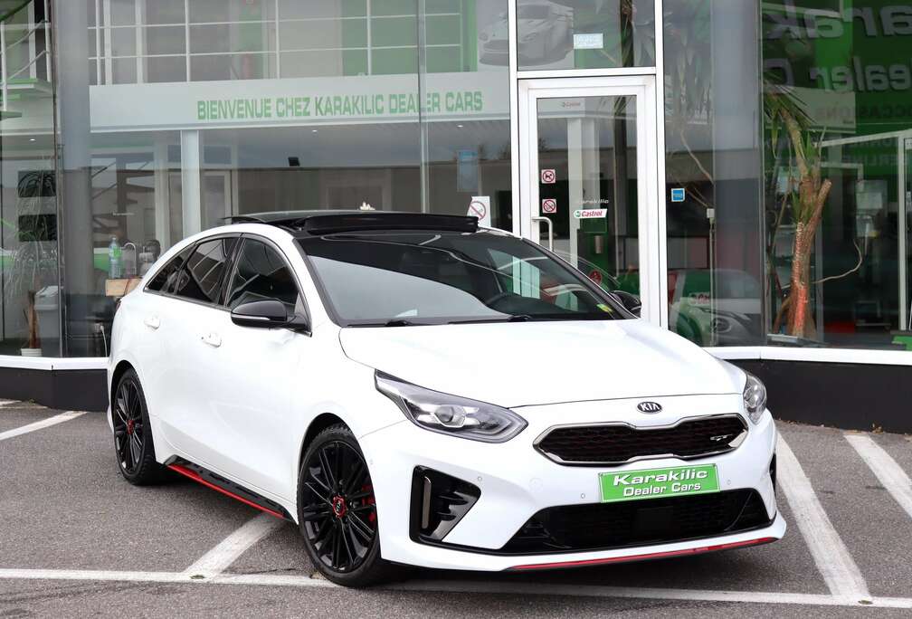 Kia 1.6T-GDI 204CV GT-LINE PANO CUIR GPS CAMERA XENON