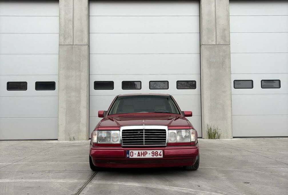 Mercedes-Benz W124 TD