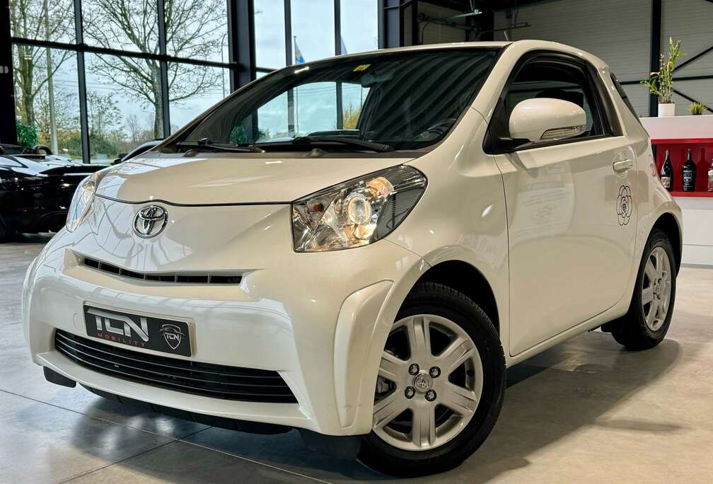 Toyota  1.0i VVT-i  - automatique - version CHANEL