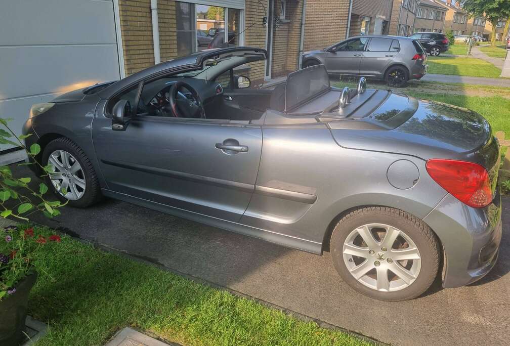 Peugeot 207 CC 1.6i 16v Pack