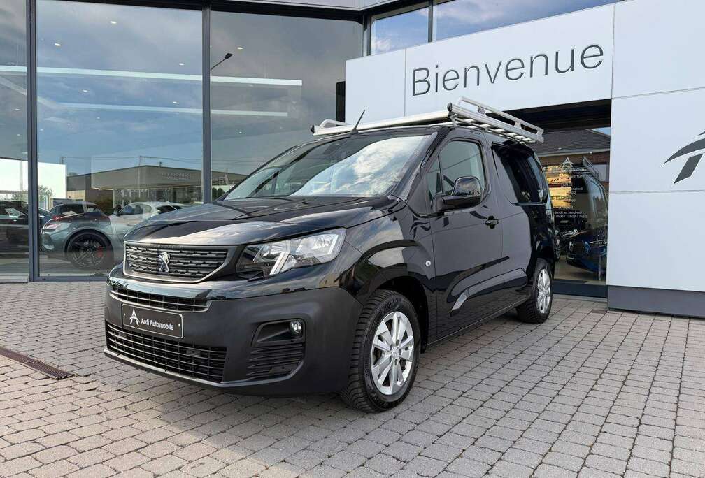 Peugeot 1.5D *GARANTIE*1ER PROP*3 PLACES*CAMERA*CARPLAY*