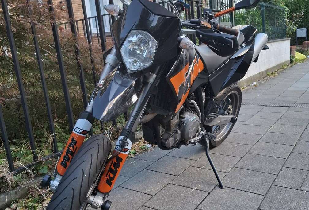 Supermoto