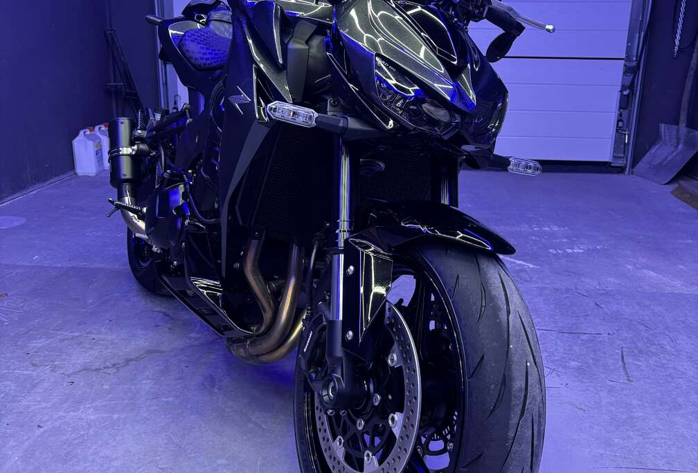 Z1100