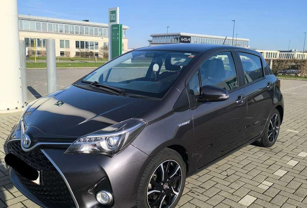 Toyota Hybrid 1.5 VVT-i Edition-S