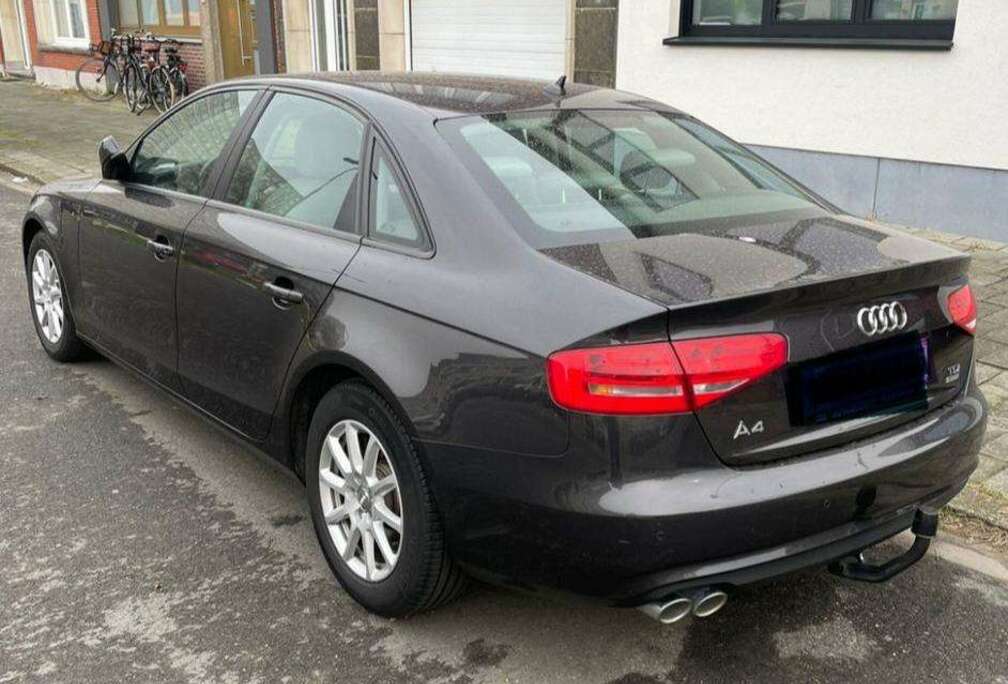 Audi A4 2.0 TDI ultra DPF Attraction