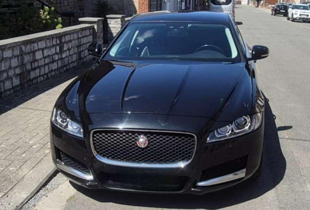 Jaguar XF 2.0 D AWD Prestige