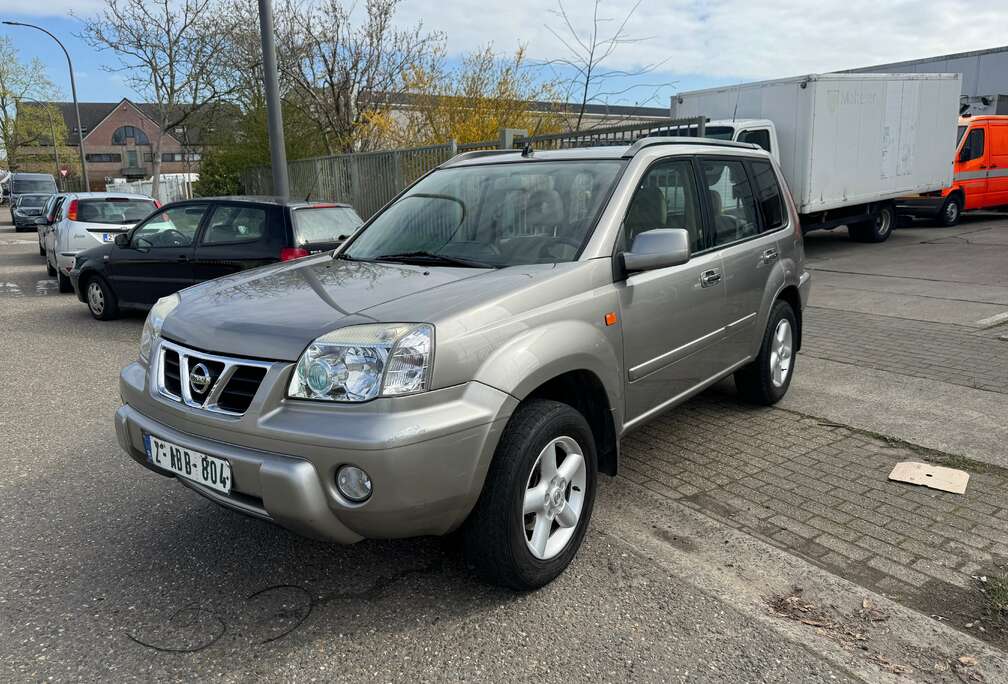 Nissan 2.0i 16v Comfort