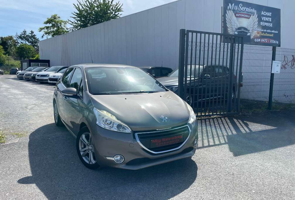 Peugeot 208 1.6i Allure