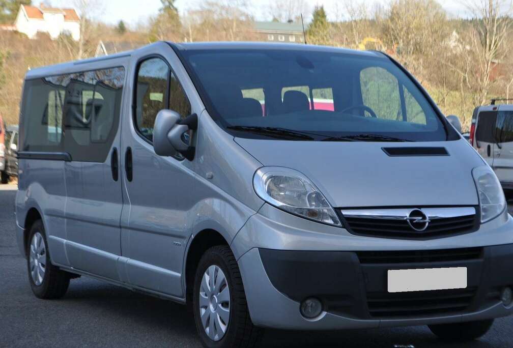 Opel Vivaro/ Années 2014