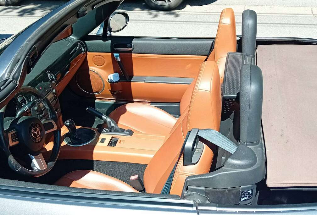 Mazda MX-5 1.8i 16v Active