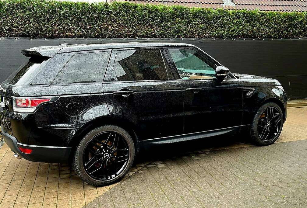 Land Rover Range Rover Sport 3.0 TDV6 HSE