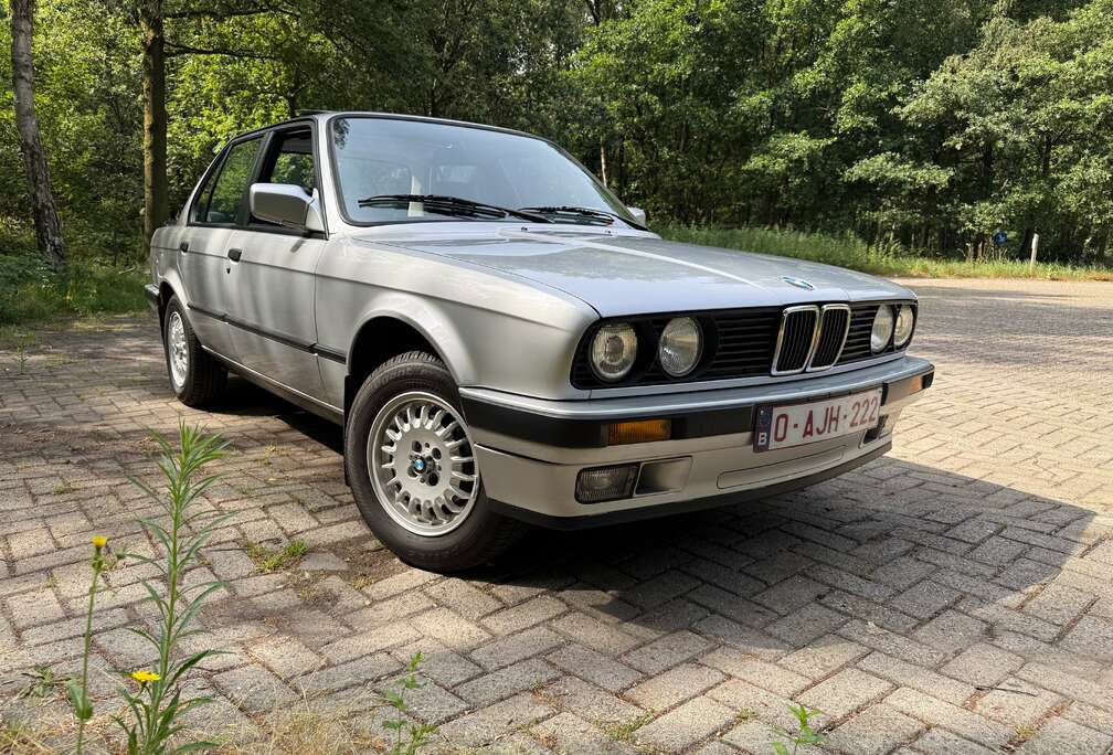 BMW E30 316i 1990 type 2 facelift