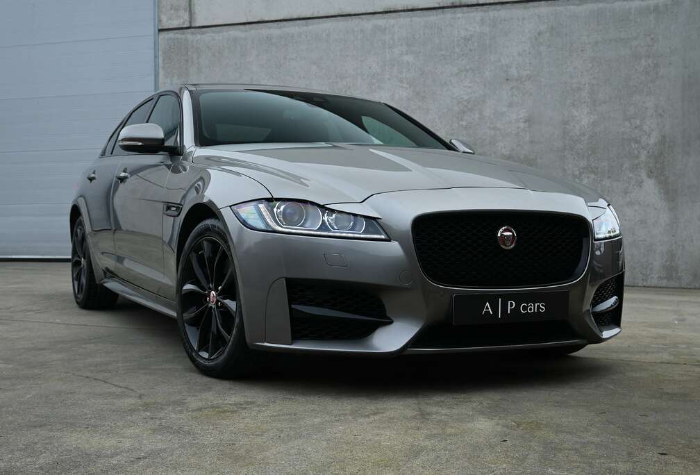 Jaguar XF 20t R-Sport  PANO  MERIDIAN  BLACKPACK  DAB