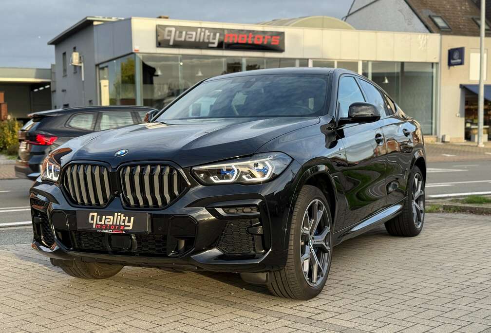 BMW X6 xDrive40d // M-PACK // PANO // KEY-LESS